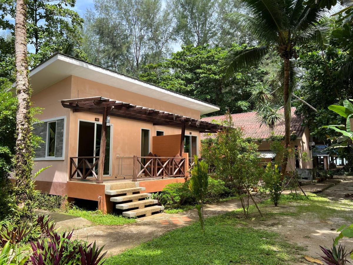 Ao Thong Beach Resort Bang Sak Eksteriør bilde