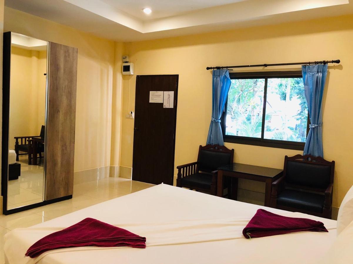 Ao Thong Beach Resort Bang Sak Eksteriør bilde